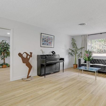 Resort Style 4 Bedroom House With Pool Minutes From Strip Las Vegas Buitenkant foto