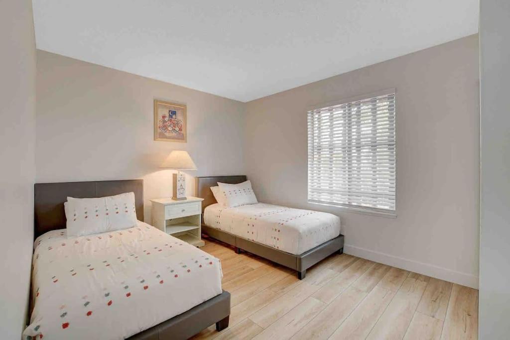 Resort Style 4 Bedroom House With Pool Minutes From Strip Las Vegas Buitenkant foto