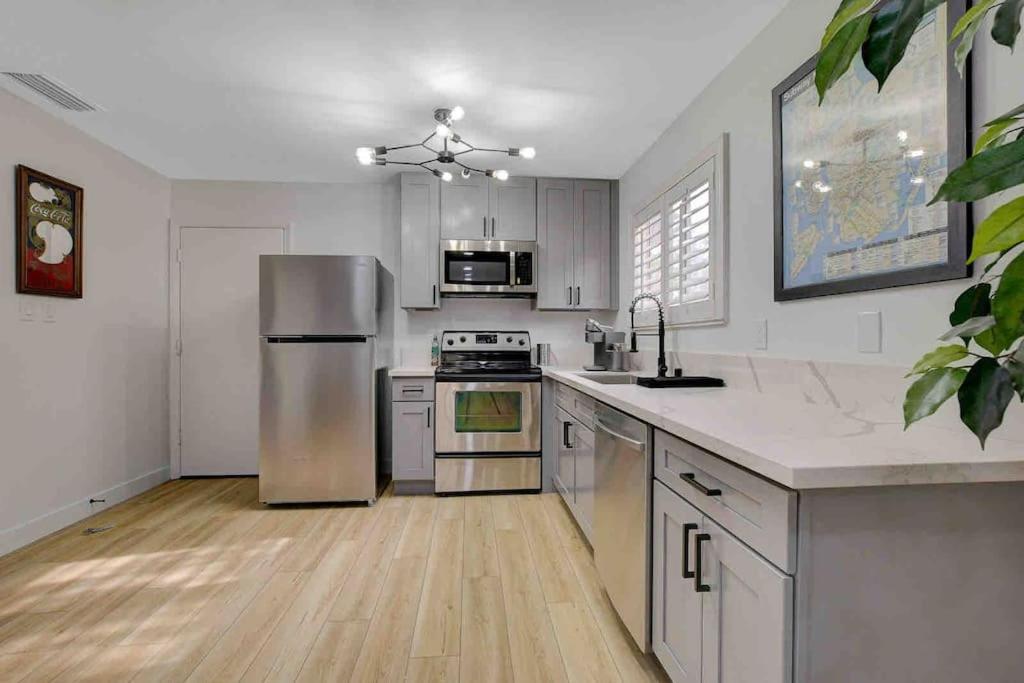 Resort Style 4 Bedroom House With Pool Minutes From Strip Las Vegas Buitenkant foto